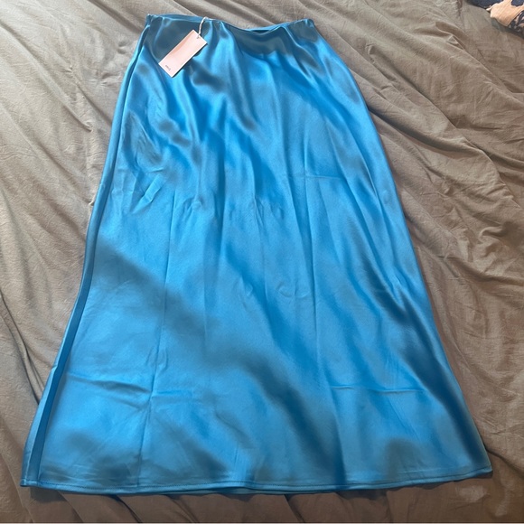 NWT Mango Blue Midi Satin Skirt - Picture 3 of 5